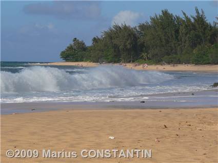 Surf at Ha'ena Beach