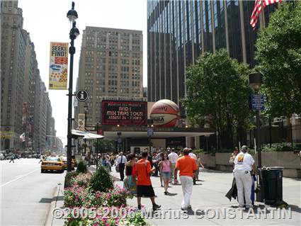 Madison Square Garden, Penn Station Entry (7 Ave & 32 West)