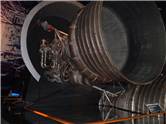 Deflectorul de gaze de la Saturn 5 - la Air & Space Museum
