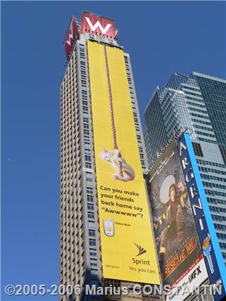 Reclama la Video Mail in Times Square